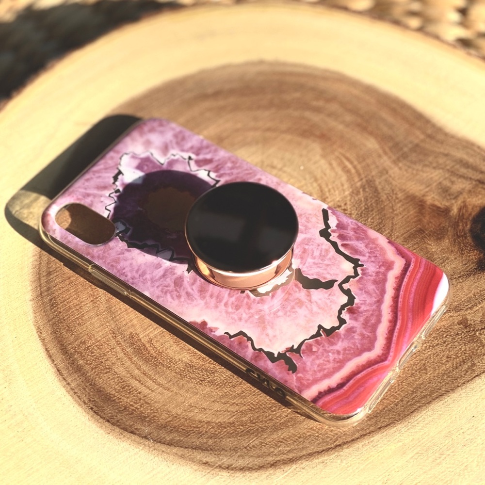 IPhone X case with added pop up feature on back